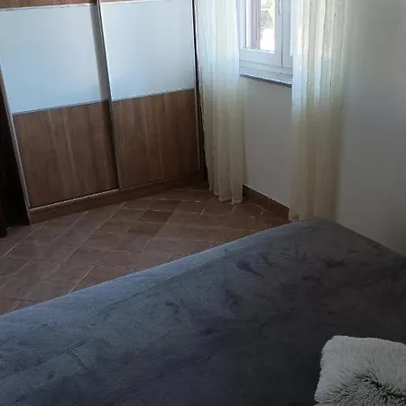 Druzinski Apartmaji Punat-krk *