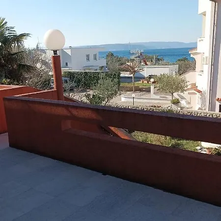 Druzinski Apartmaji Punat-krk